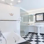 Bloemendal, Near Aachen Szálloda