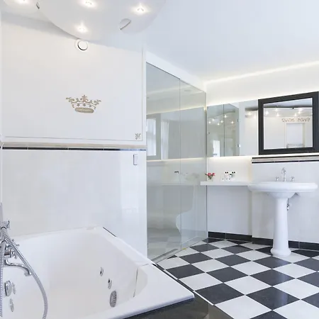 Bloemendal, Near Aachen Hotel