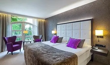 Bloemendal, Near Aachen 4*