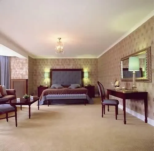 Otel Bloemendal, Near Aachen