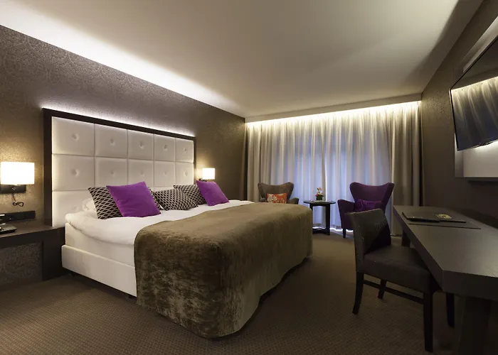 Bloemendal, Near Aachen 4*