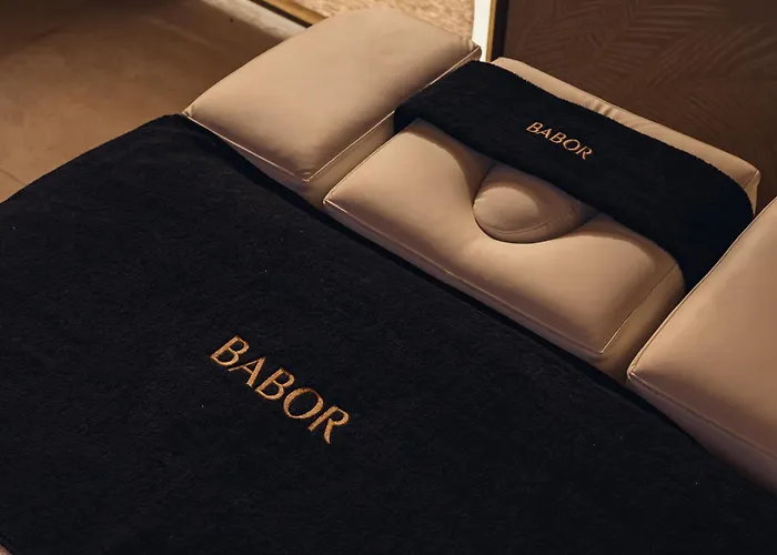 Bloemendal, Near Aachen فندق 4*