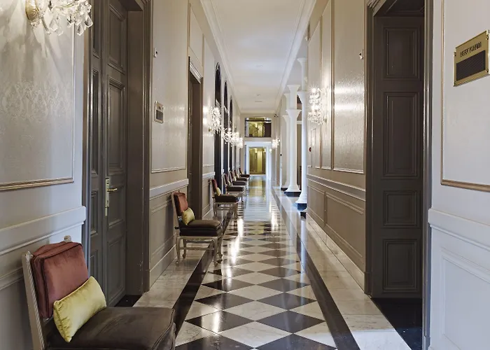 Bloemendal, Near Aachen فالس