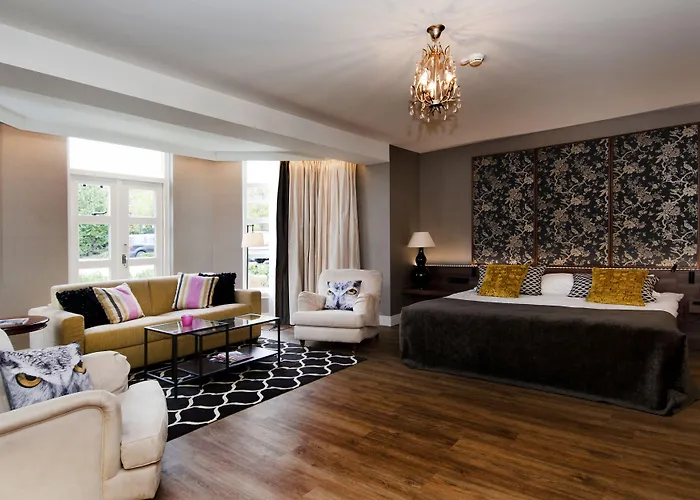 Bloemendal, Near Aachen فندق 4*