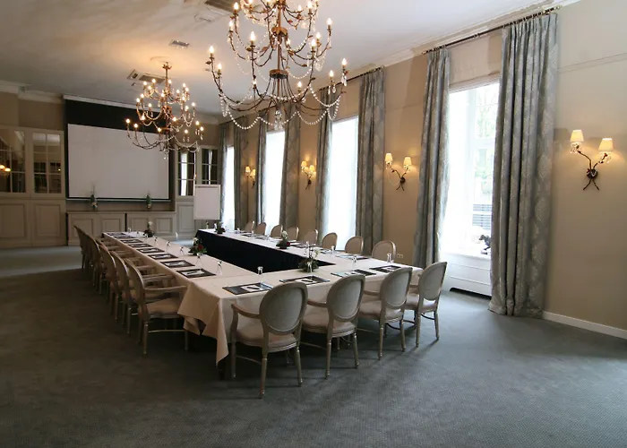 Bloemendal, Near Aachen فندق