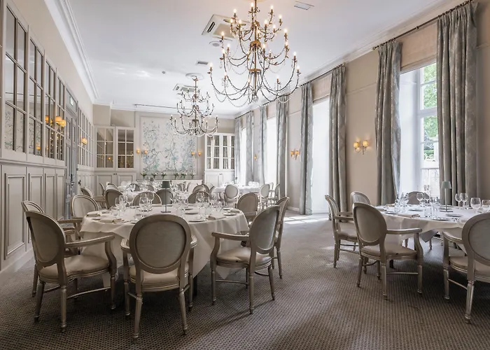 Bloemendal, Near Aachen فندق